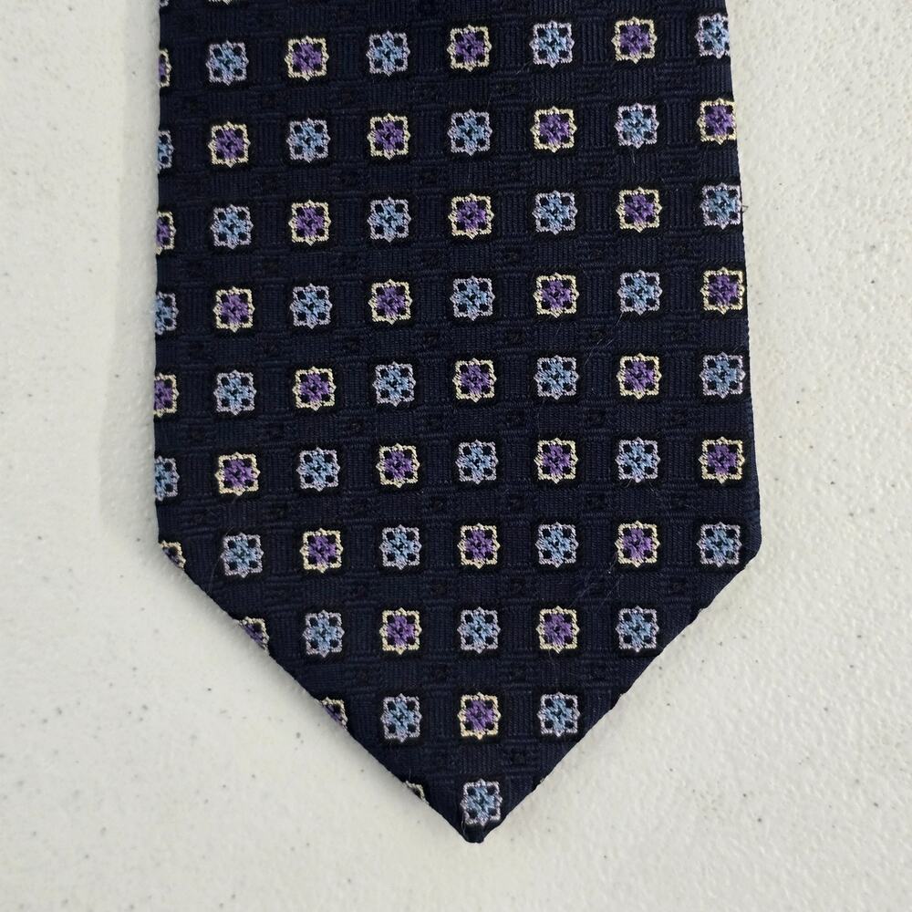 Brooks Brothers 346 Pure Silk Men’s Tie Navy Purple Blue Geometric Pattern 3.5”